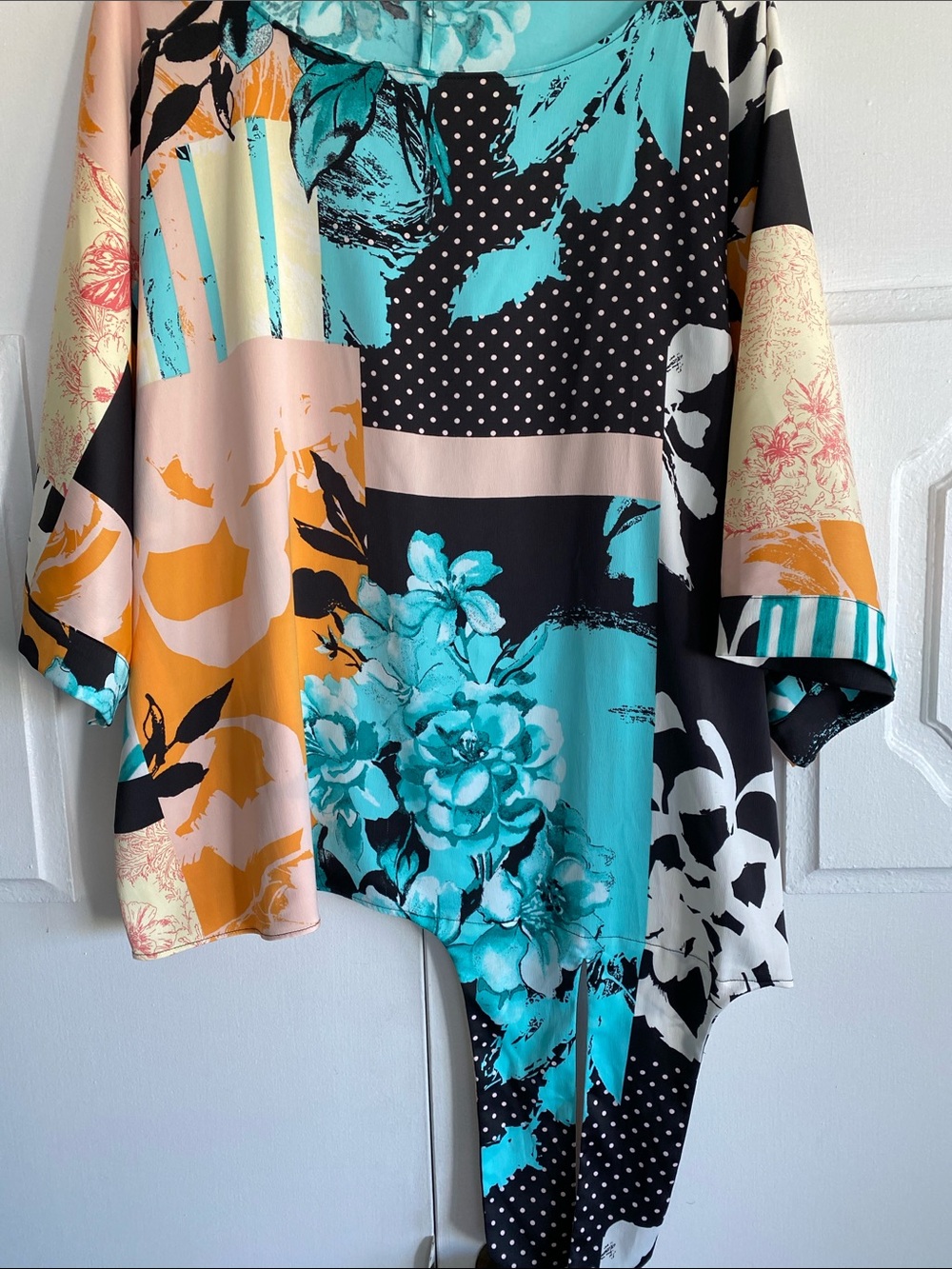Chico's  Size 2 Turquoise, Black & Cream Mixed Print Blouse